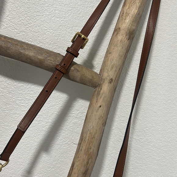 Michael kors crossbody tan bag, excellent condition - Picture 3 of 6